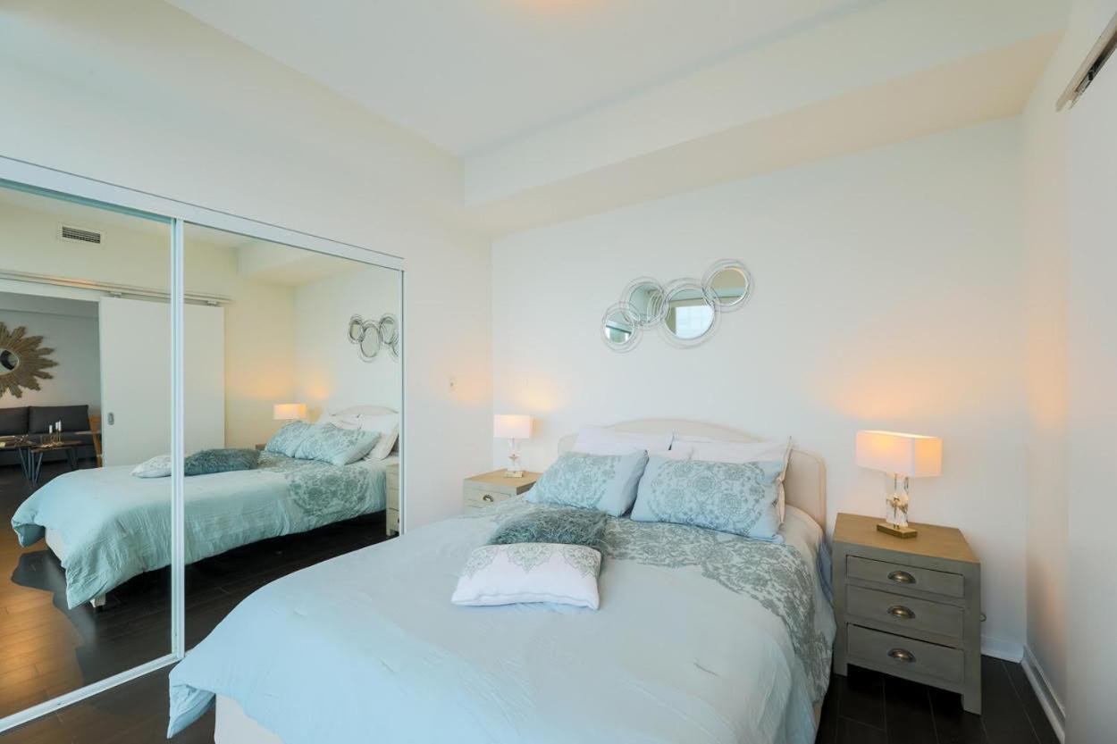 טורונטו Skyline Elegance Condo מראה חיצוני תמונה
