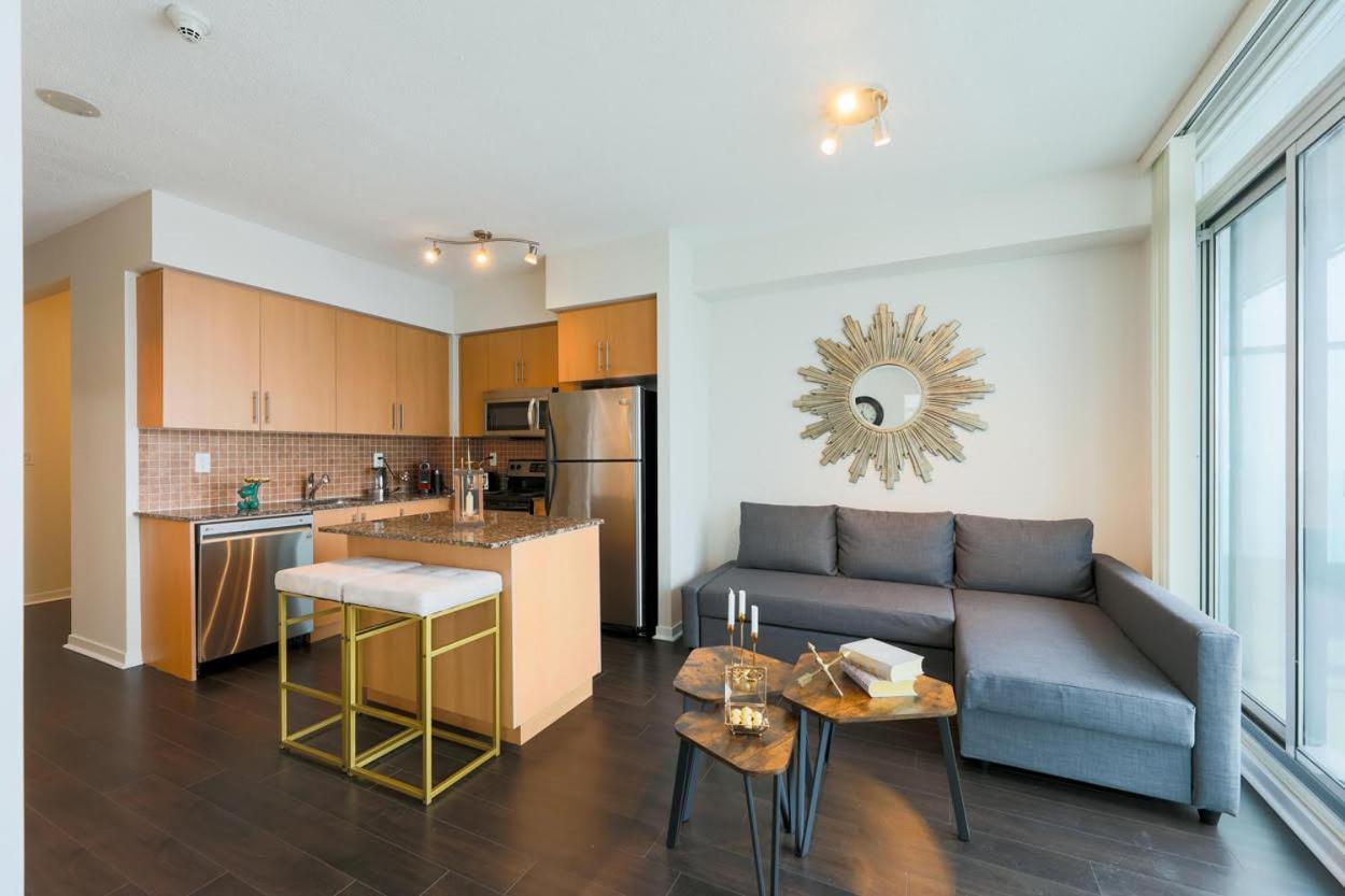 טורונטו Skyline Elegance Condo מראה חיצוני תמונה