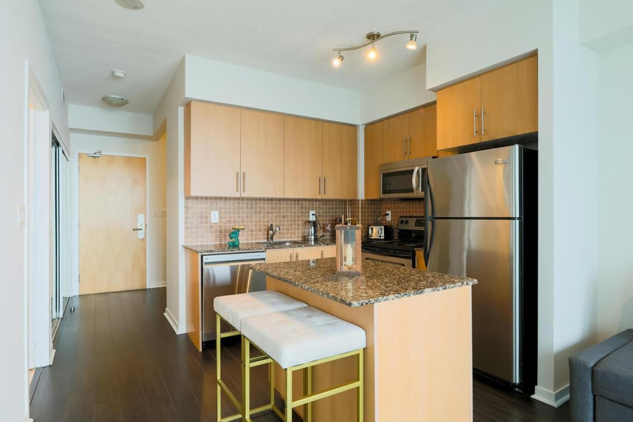 טורונטו Skyline Elegance Condo מראה חיצוני תמונה
