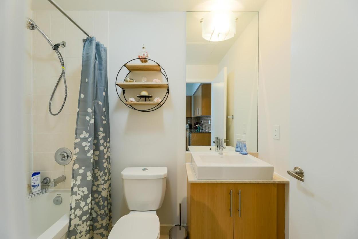 טורונטו Skyline Elegance Condo מראה חיצוני תמונה
